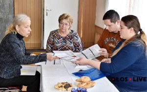 (Nie tylko) członkowie MK PZKO Karwina-Raj złożyli wnioski o Kartę Polaka na pierwszym w tym roku wyjazdowym dyżurze konsularnym